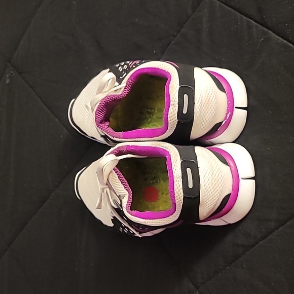 Nike Free Run Sneakers - Picture 3 of 4